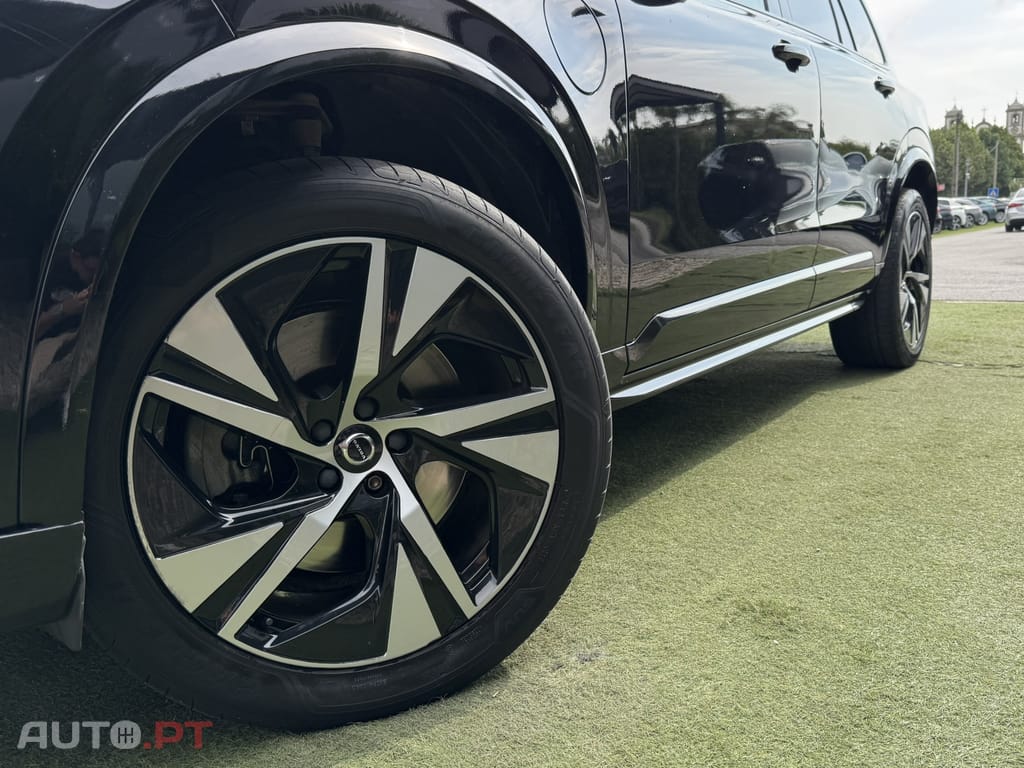 Volvo XC90 2.0 T8 PHEV R-Design AWD