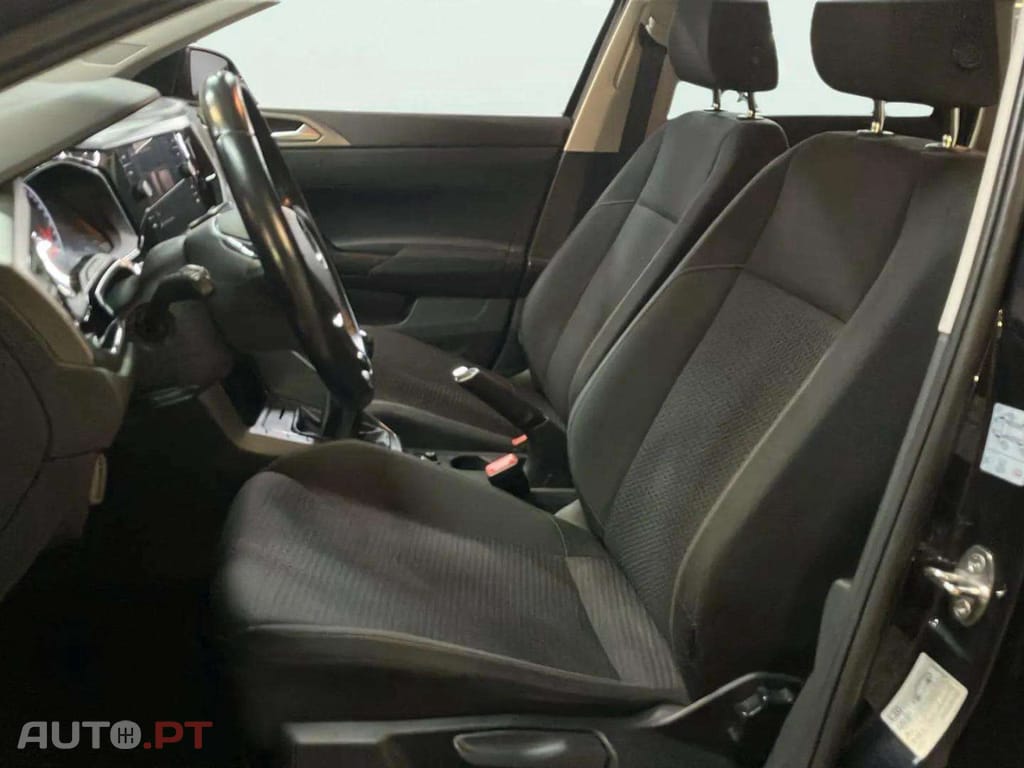 Volkswagen Polo 1.0 MPI CONFORT LINE