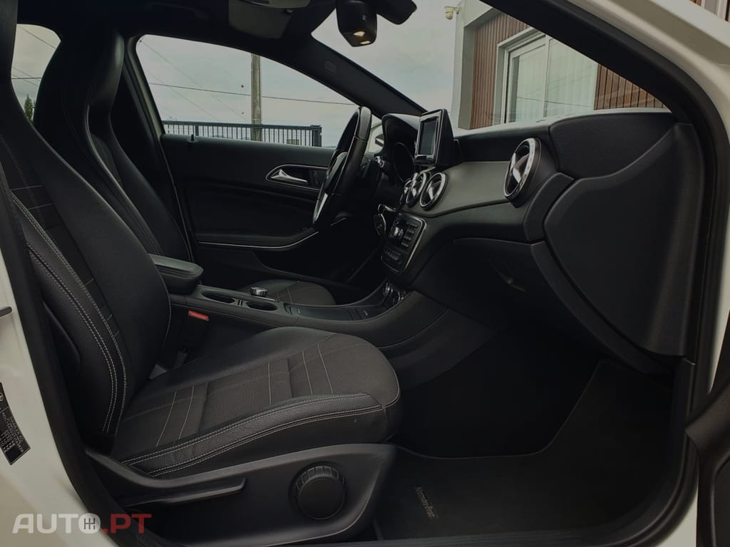 Mercedes-Benz GLA 220 CDI 4Matic 7G-DCT Urban