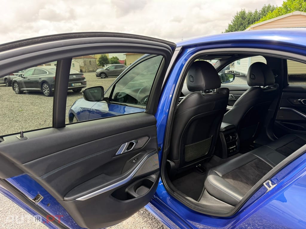 BMW 320 d Pack M Shadow Auto