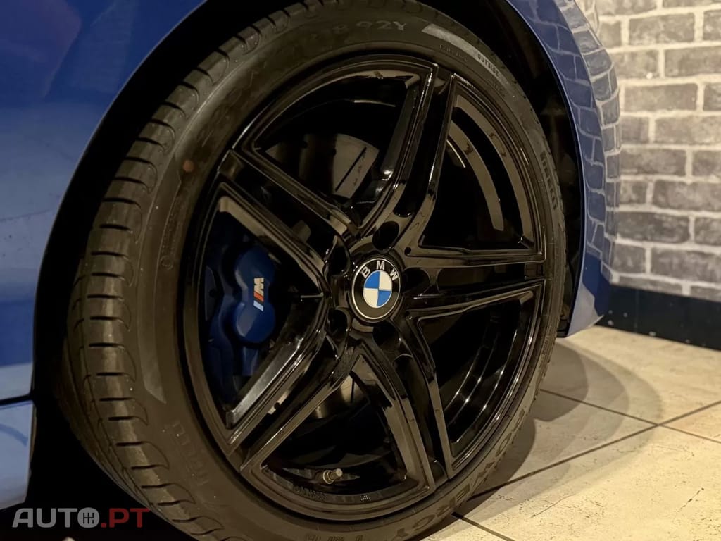 BMW M135 Sport-Aut. — fotografia 9