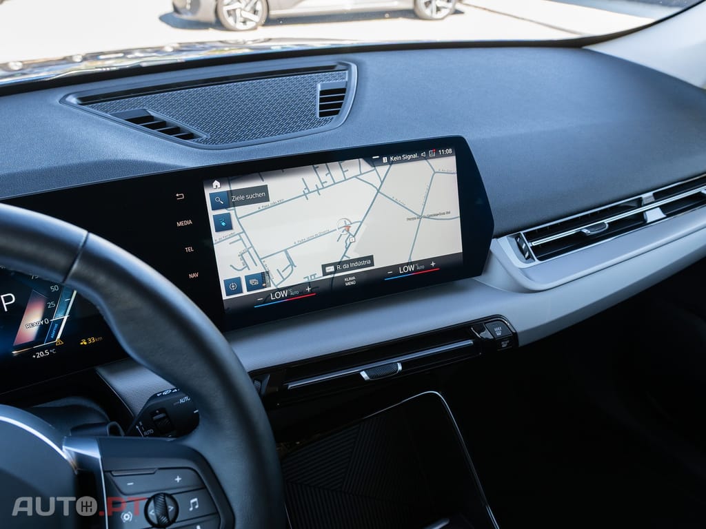 BMW iX1 xDrive30