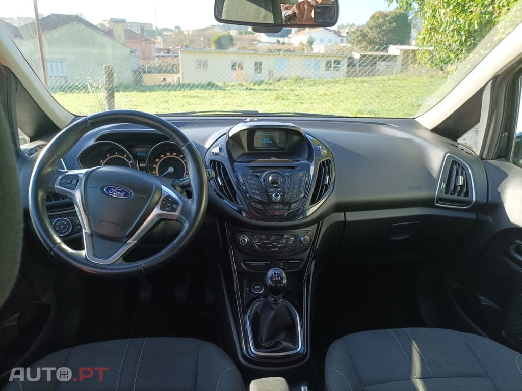 Ford B-Max 1.0 EcoBoost Titanium