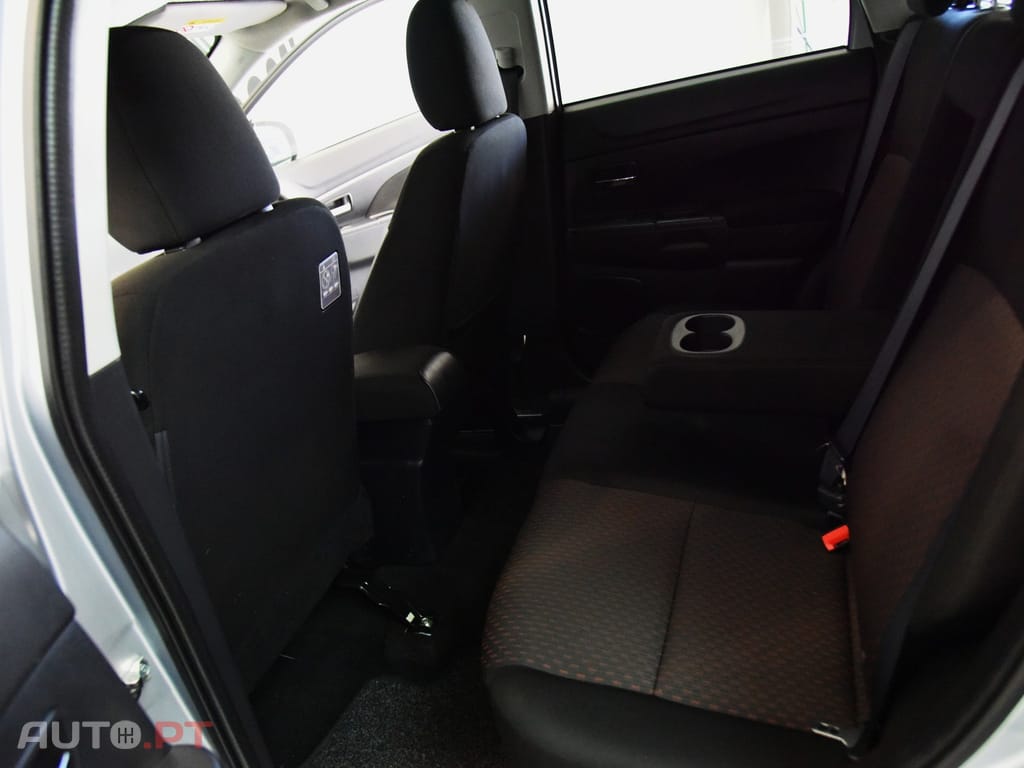 Mitsubishi ASX 1.6 DI-D Intense Black Edition