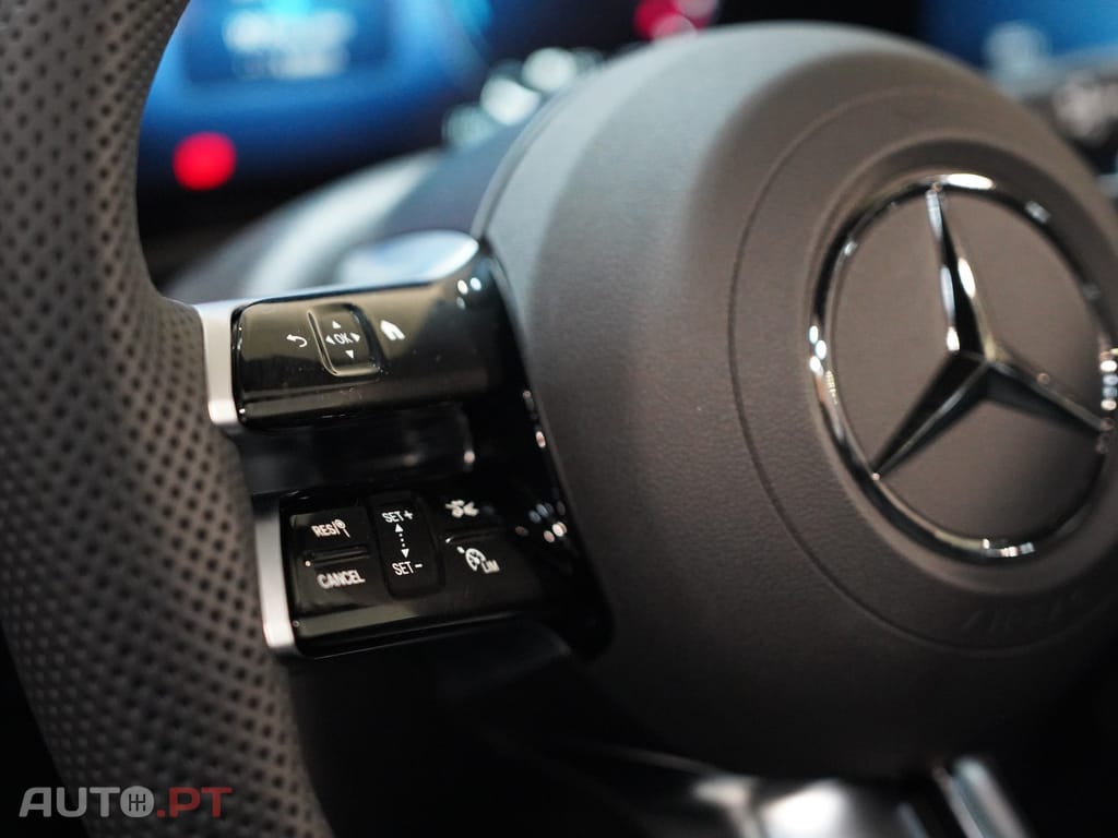 Mercedes-Benz GLA 250 e AMG Line