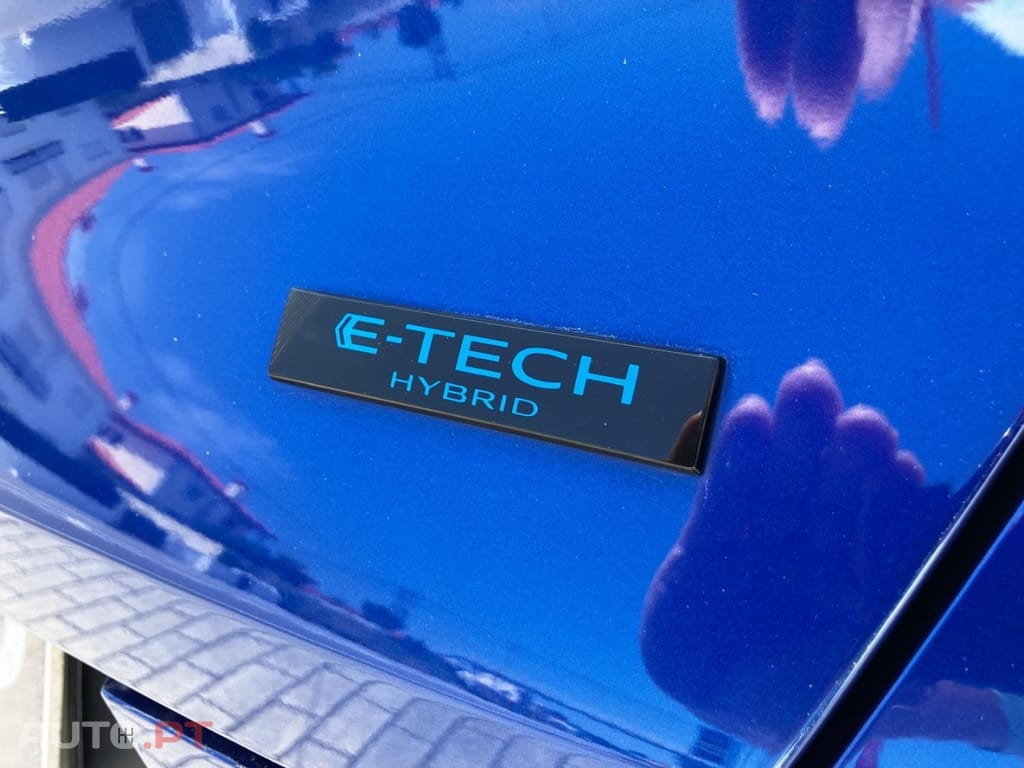 Renault Captur E-Tech Hybrid Esprit Alpine — fotografia 10