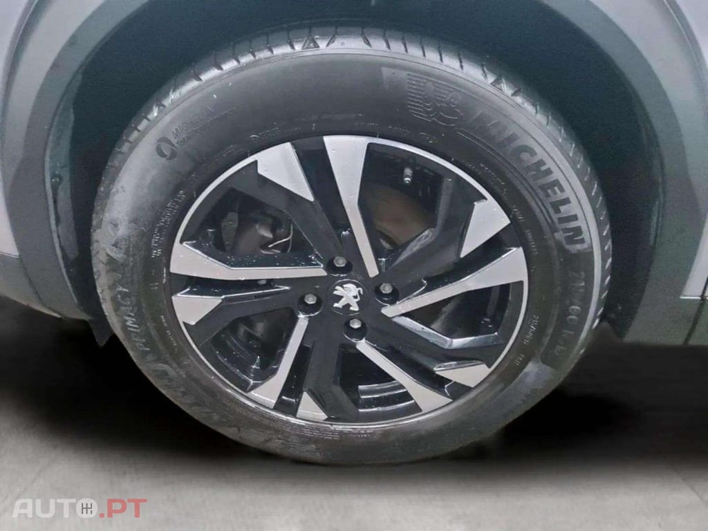 Peugeot 2008 1.5 BlueHDi Allure