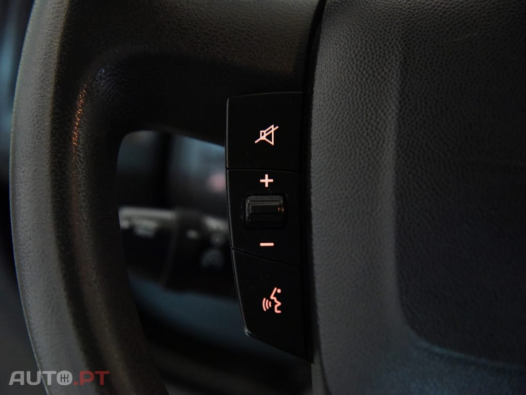 Peugeot Boxer 2.0 BlueHDi 335 L3H2 Pro