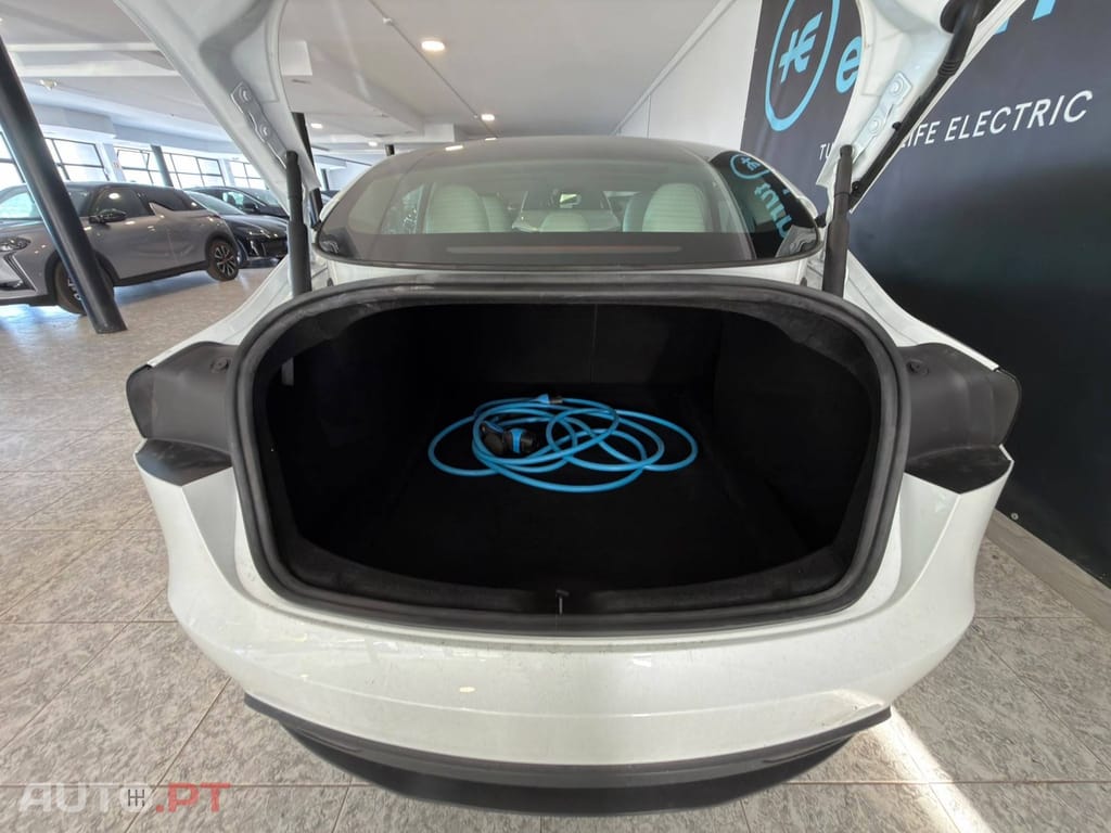 Tesla Model 3 Tração Traseira Premium