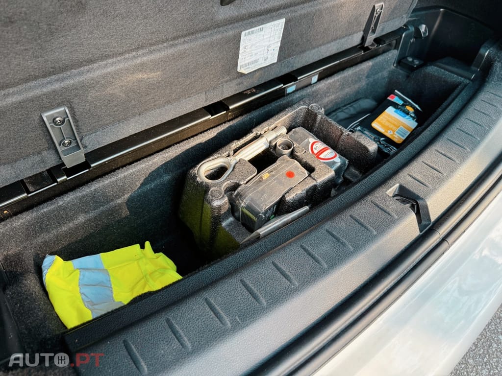 BMW 216 d 7L Advantage