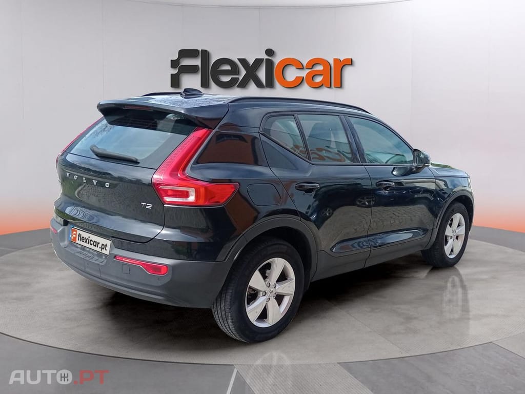 Volvo XC40 1.5 T2 Momentum Core