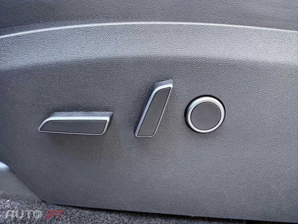 Tesla Model Y Long Range Tração Integral