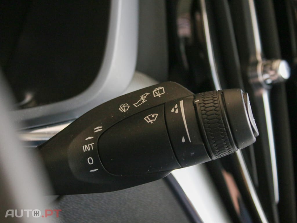 Volvo XC60 2.0 T6 PHEV Plus Dark AWD