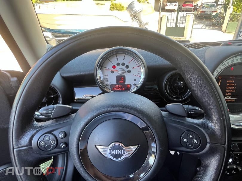MINI Cooper Cooper D