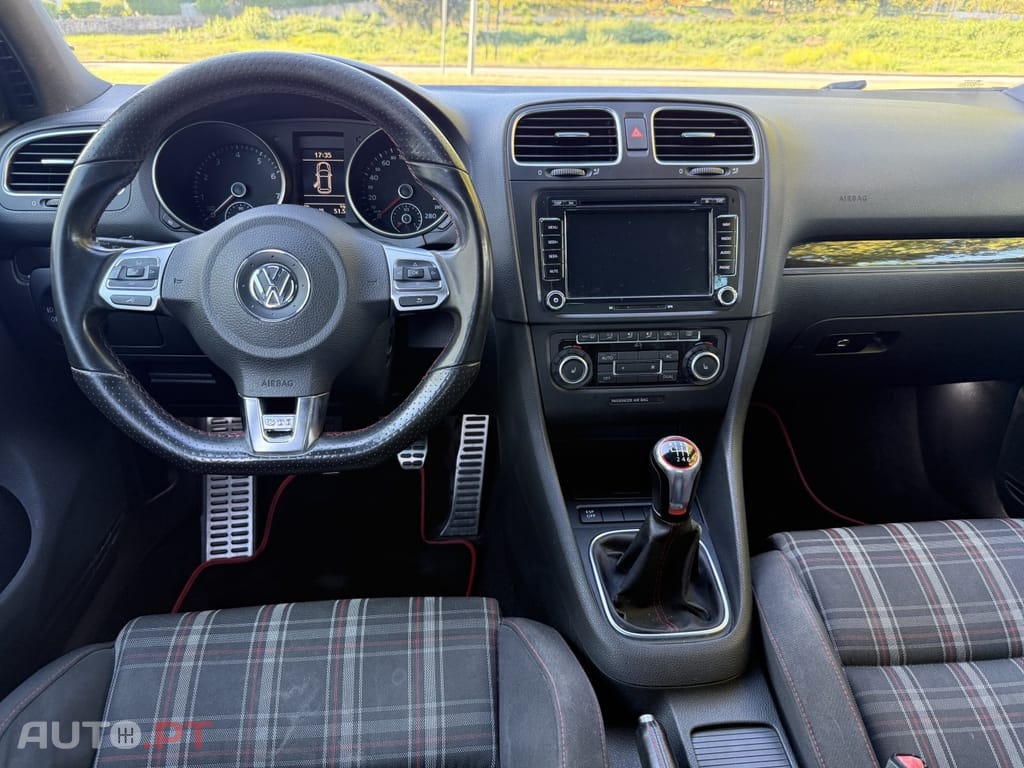 Volkswagen Golf 2.0 GTi