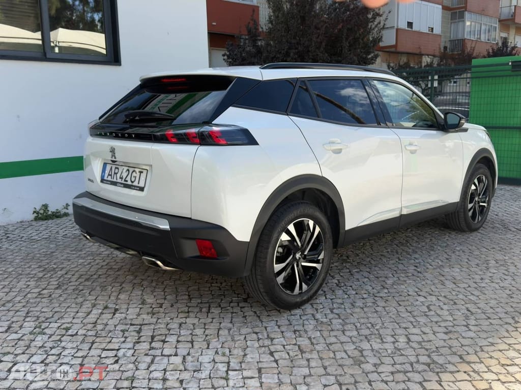 Peugeot 2008 1.2 PureTech Allure Pack EAT8