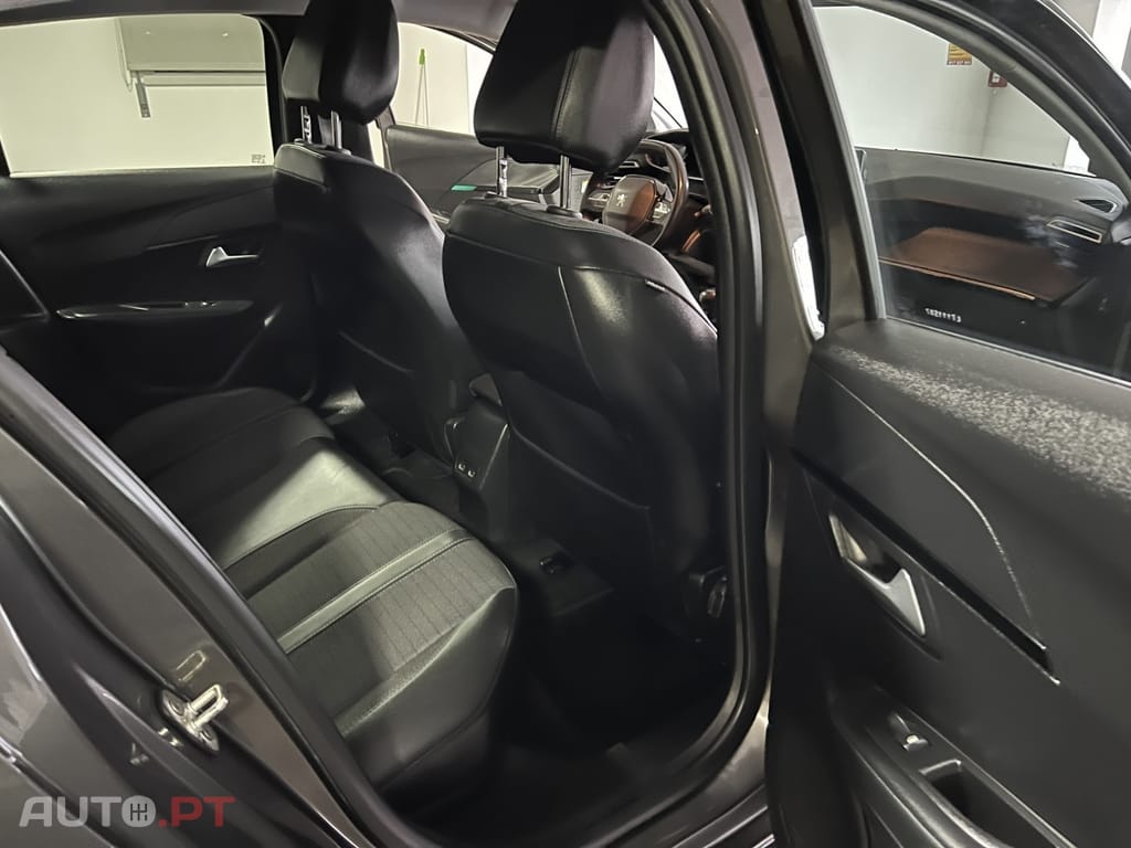 Peugeot 208 1.2 PureTech Allure