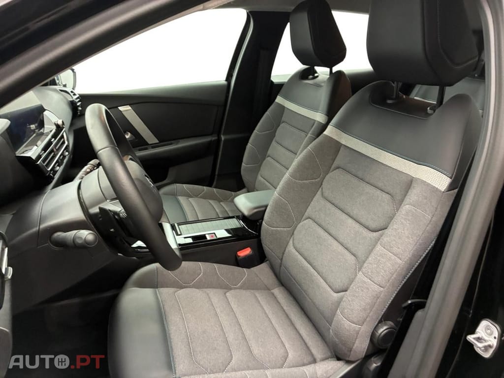 Citroen C4 1.2 PureTech Feel Pack EAT8