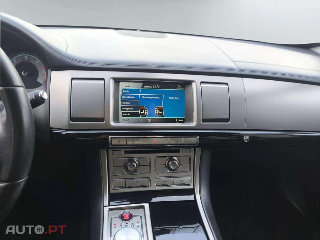 Jaguar XF 3.0 D SPORT