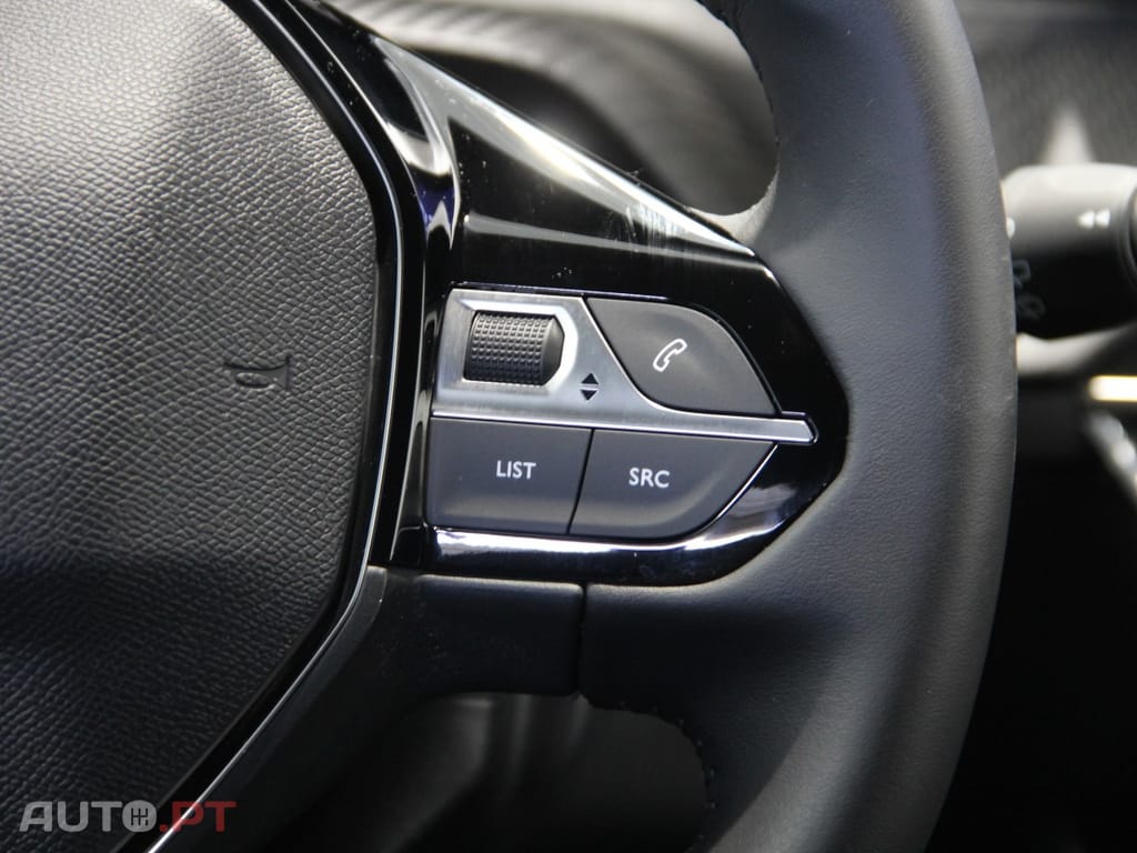 Peugeot 2008 1.2 Puretech Allure