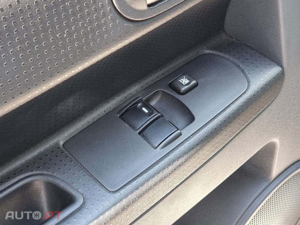 Mitsubishi Colt 1.5 DI-D Inform RCD/AC