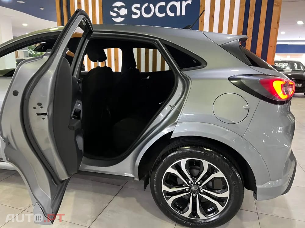 Ford Puma 1.0 EcoBoost MHEV ST-Line