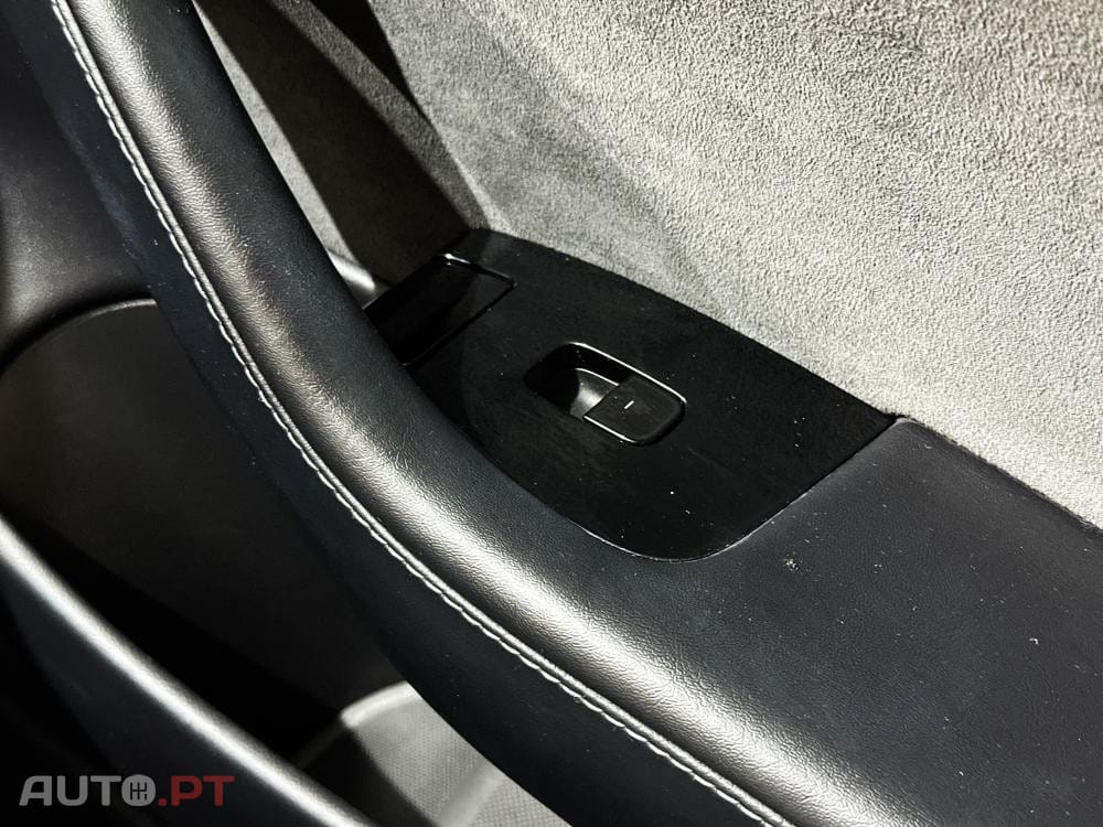 Tesla Model 3 Long Range Tração Integral