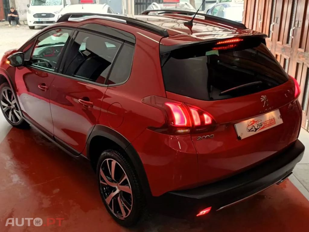 Peugeot 2008 1.2 PureTech GT Line