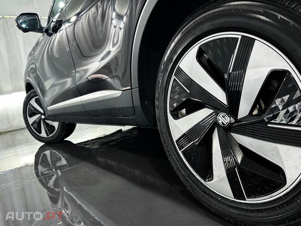 MG ZS EV 72.6 kWh Luxury