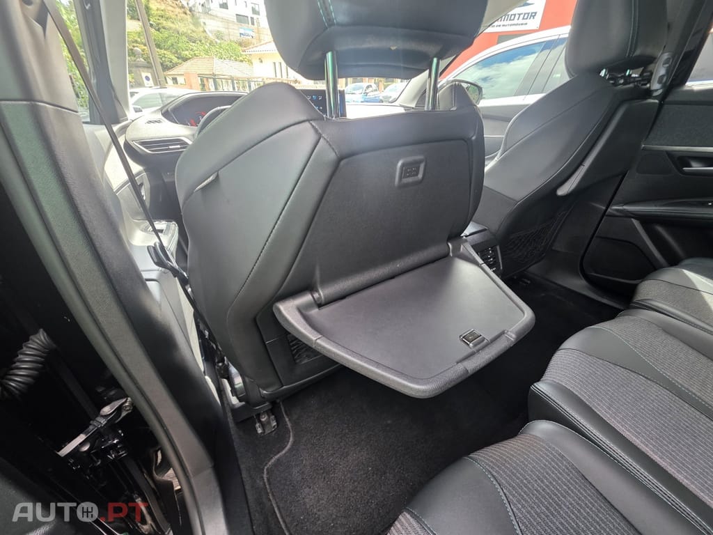 Peugeot 5008 1.5 BlueHDi Allure EAT8