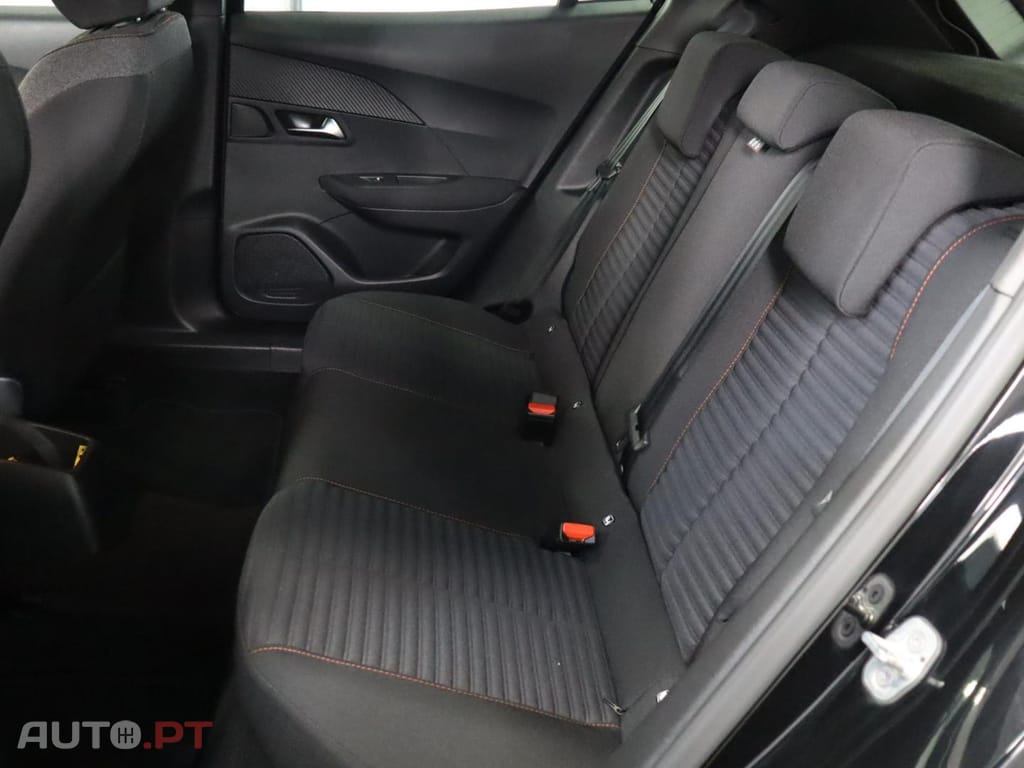 Peugeot 2008 1.5 BlueHDi  Active EAT8