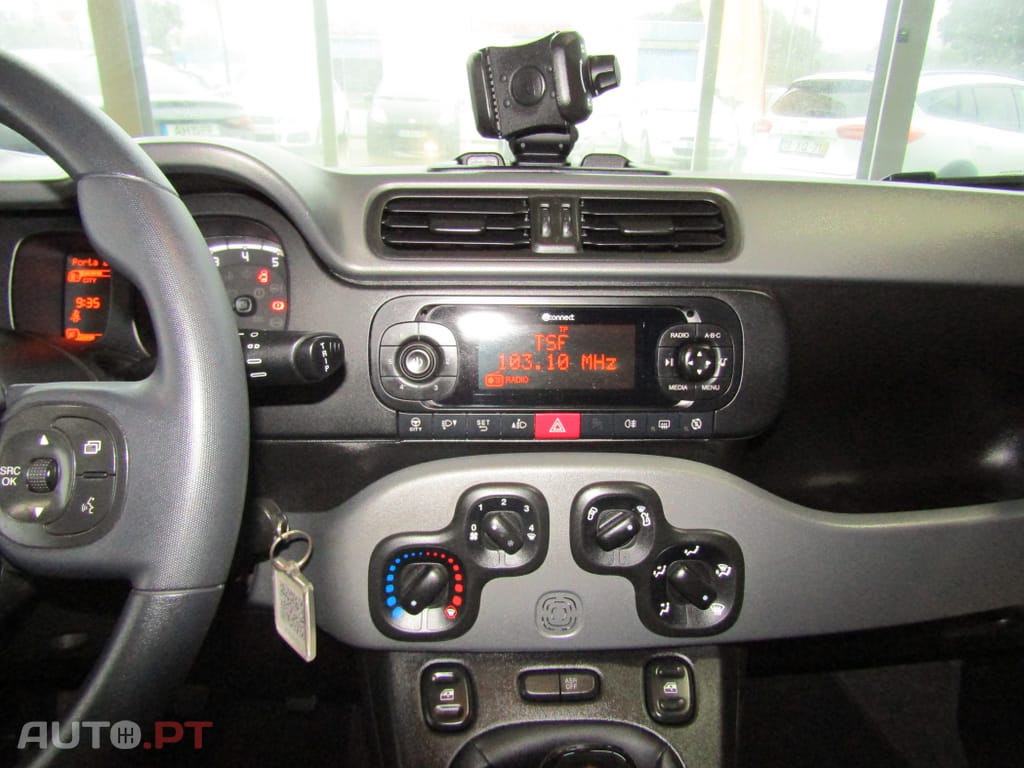 Fiat Panda 1.0 Hybrid Cross