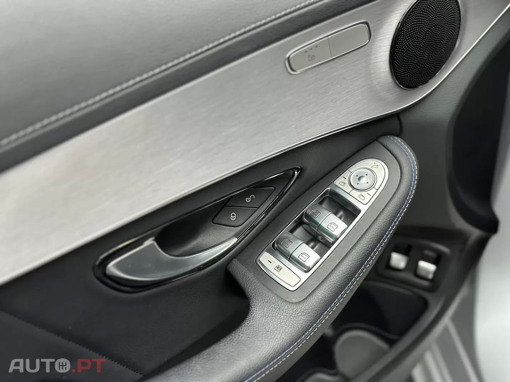 Mercedes-Benz C 300 e AMG Line