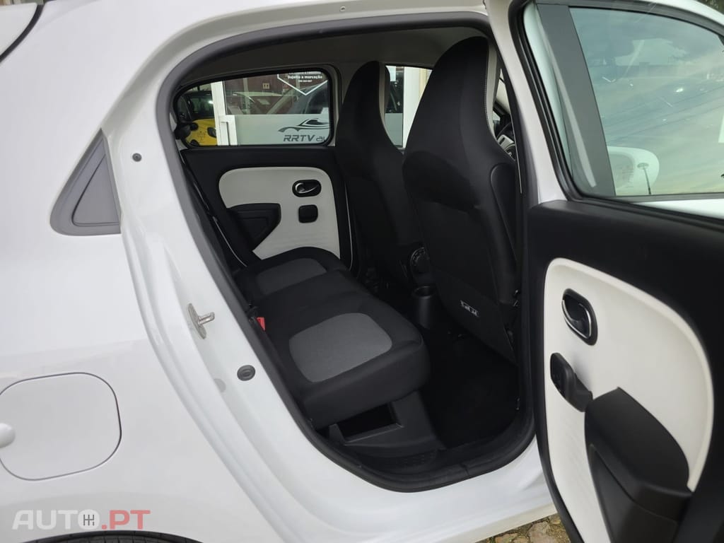 Renault Twingo SCe 70 S&S Cosmic
