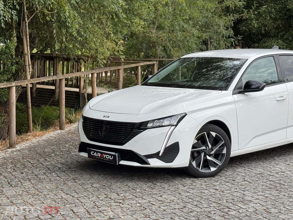 Peugeot 308 1.2 PureTech Allure EAT8