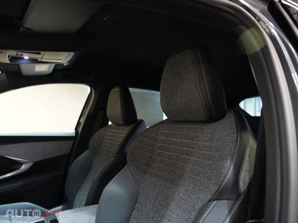 Peugeot 3008 1.2 Hybrid Allure e-DCS6