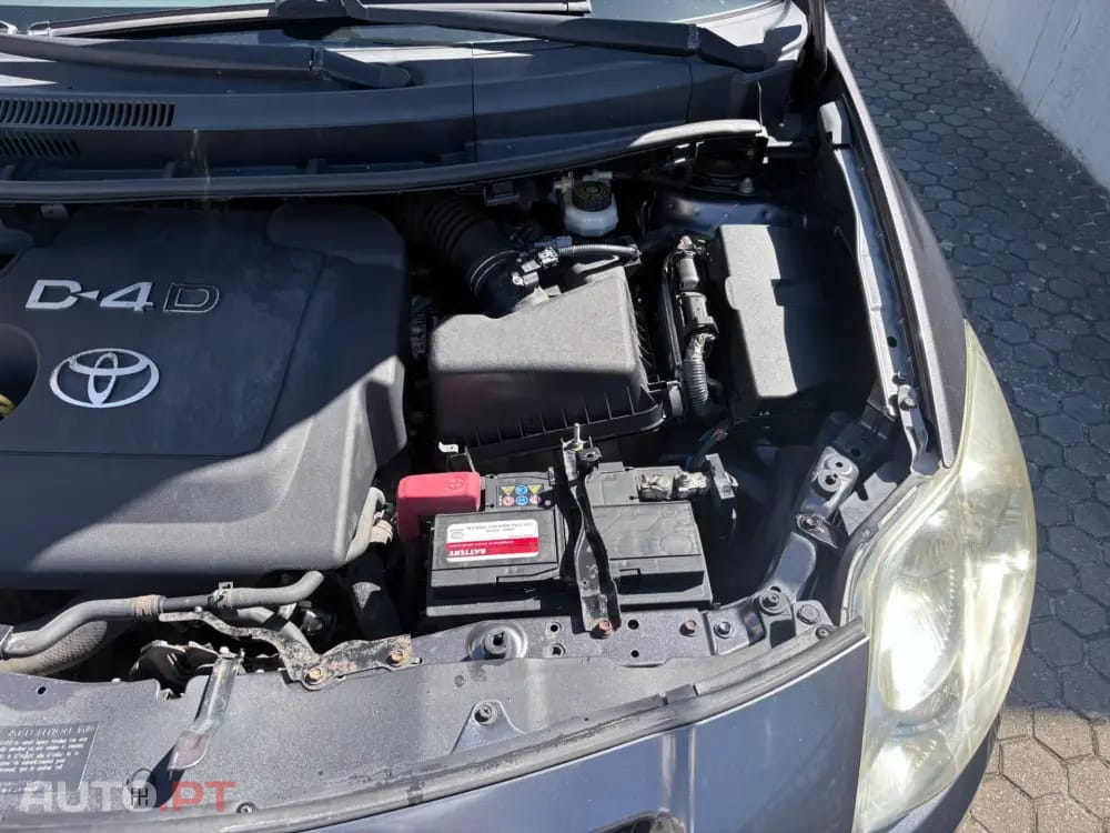 Toyota Auris 1.4 D-4D Sol