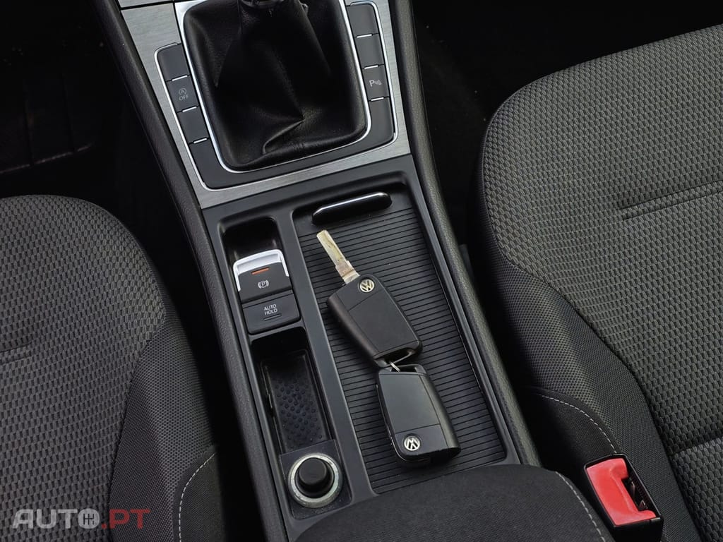 Volkswagen Golf 1.6 TDi Confortline