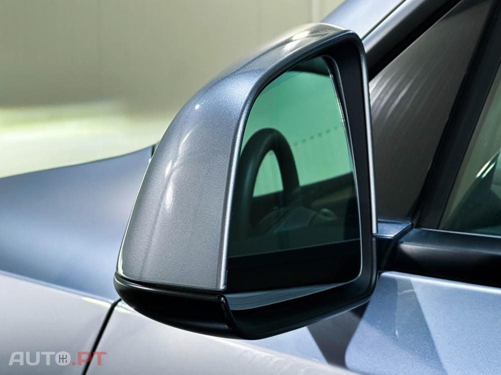 Tesla Model Y Long Range Dual Motor AWD