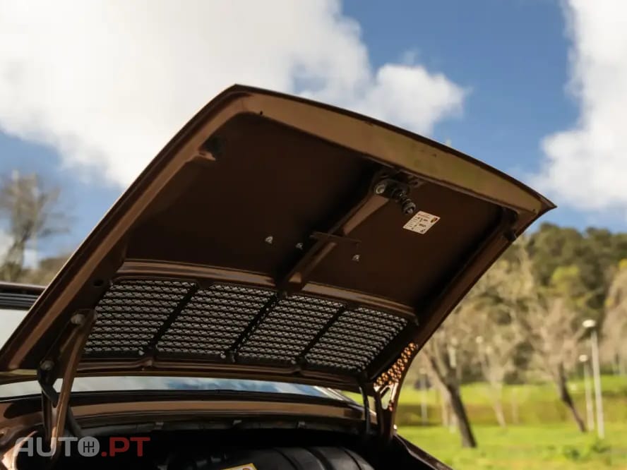 Porsche 911 911 Carrera 3.0