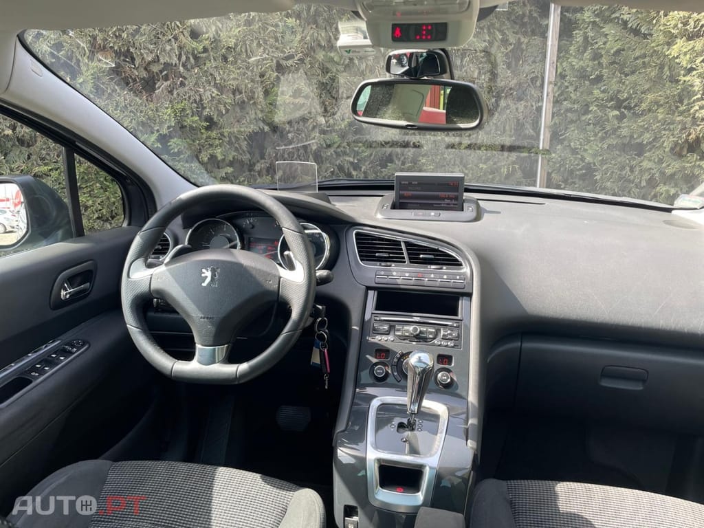 Peugeot 5008 1.6 E-HDi 7L Allure 2-Tronic