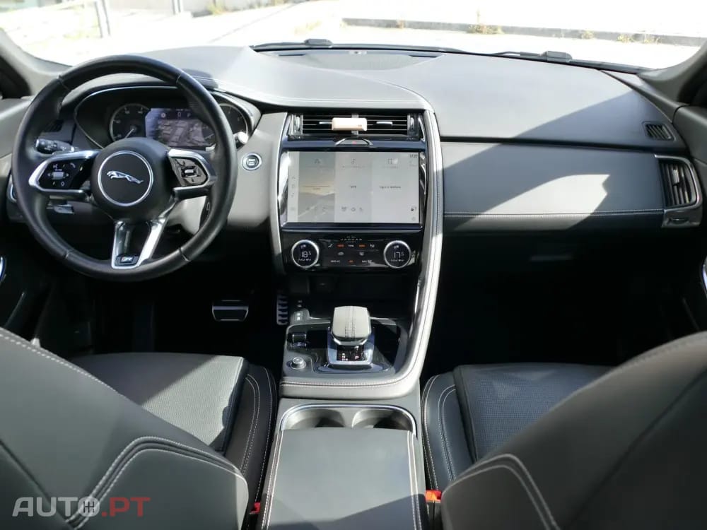 Jaguar E-Pace 1.5 P300e R-Dynamic HSE AWD Aut.