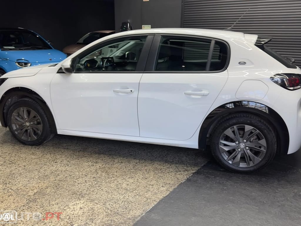 Peugeot E-208 Active Pack