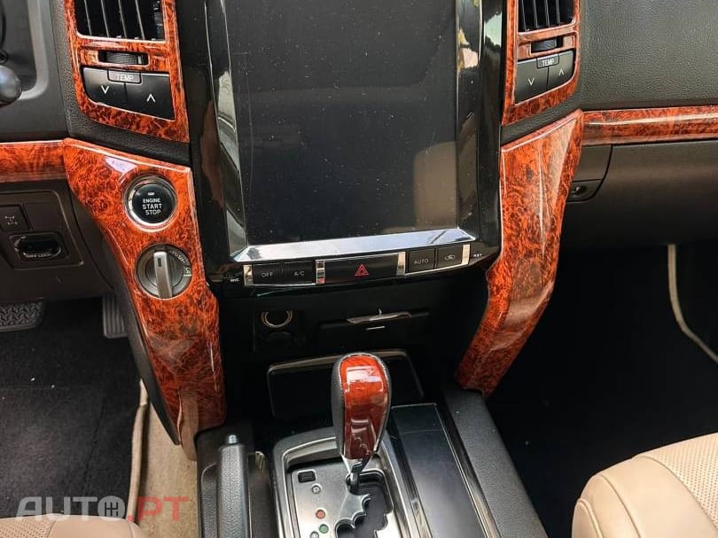 Toyota Land Cruiser Executive