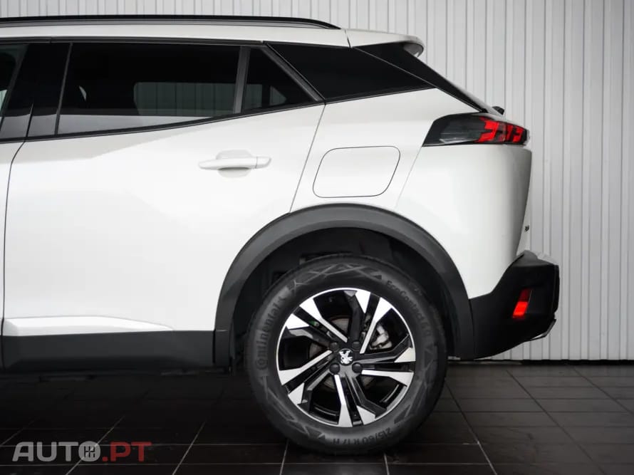 Peugeot 2008 PureTech 130 EAT8 Allure