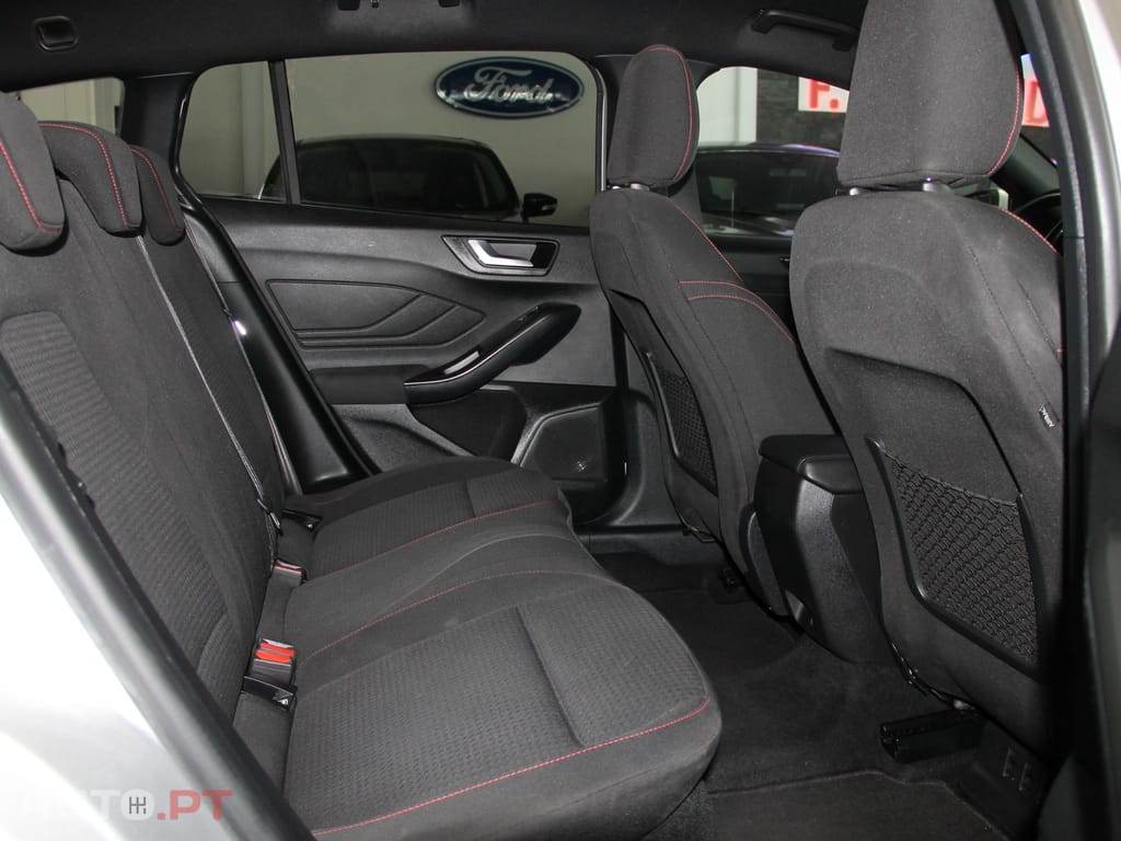 Ford Focus SW 1.0 EcoBoost ST-Line