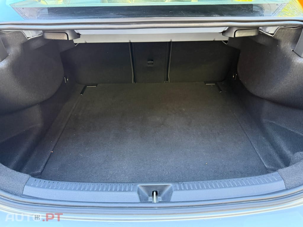 Mercedes-Benz A 180 D STYLE DCT 