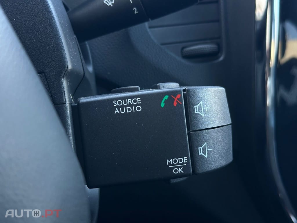 Renault Captur ENERGY TCe 120 LIMITED