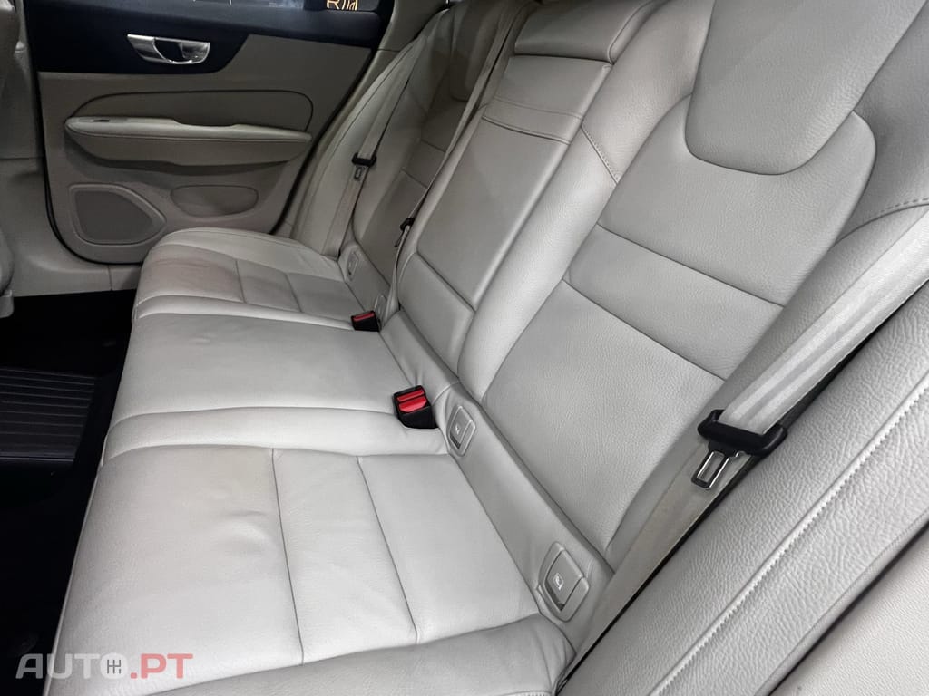 Volvo V60 2.0 T8 AWD TE Inscription Expression