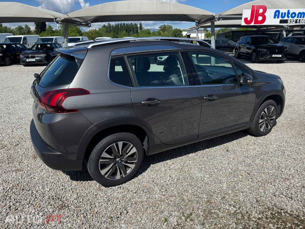 Peugeot 2008 1.2 PureTech Allure